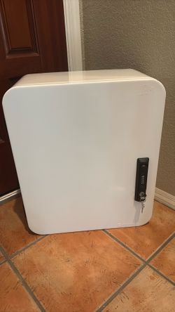 Chargewrap electric vehicle charger lockbox