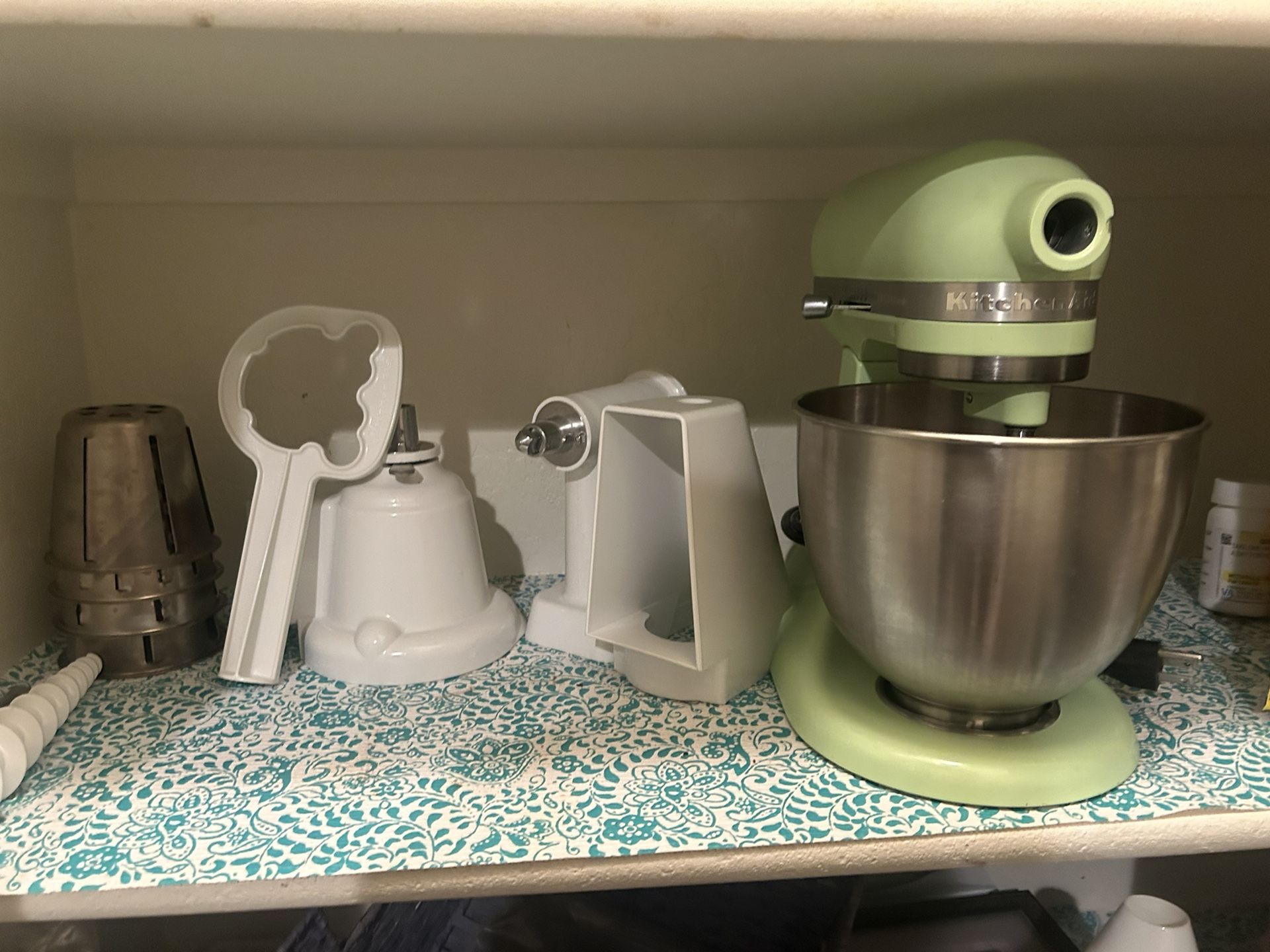 Kitchenaid Countertop, Mixer, Shredder, And Slicer