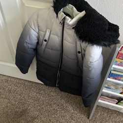 Little girls puffer jacket size 7 used once