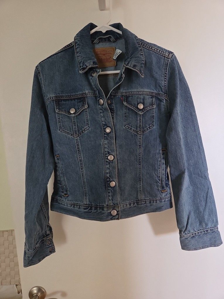 Women's Levi's Jean Jacket - Medium