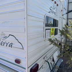 2002 Forrest River Sierra