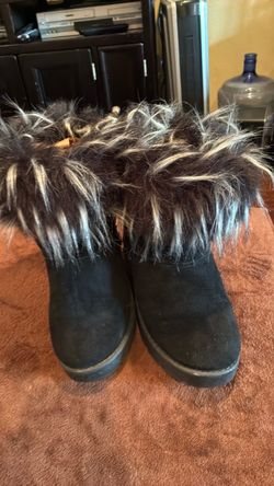 Size 11 Black Suede Boots with Fur Trim