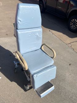 Geri adjustable chair