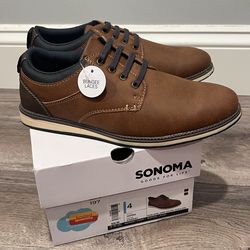 NEW IN BOX - Boys Sonoma Dress Shoes. Size 4.