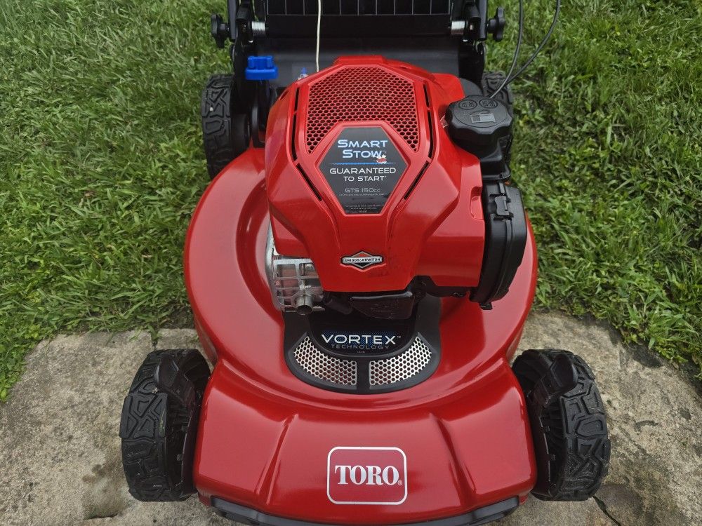 Toro Recycler Self-propelled Mover 22" With VORTEX Technology