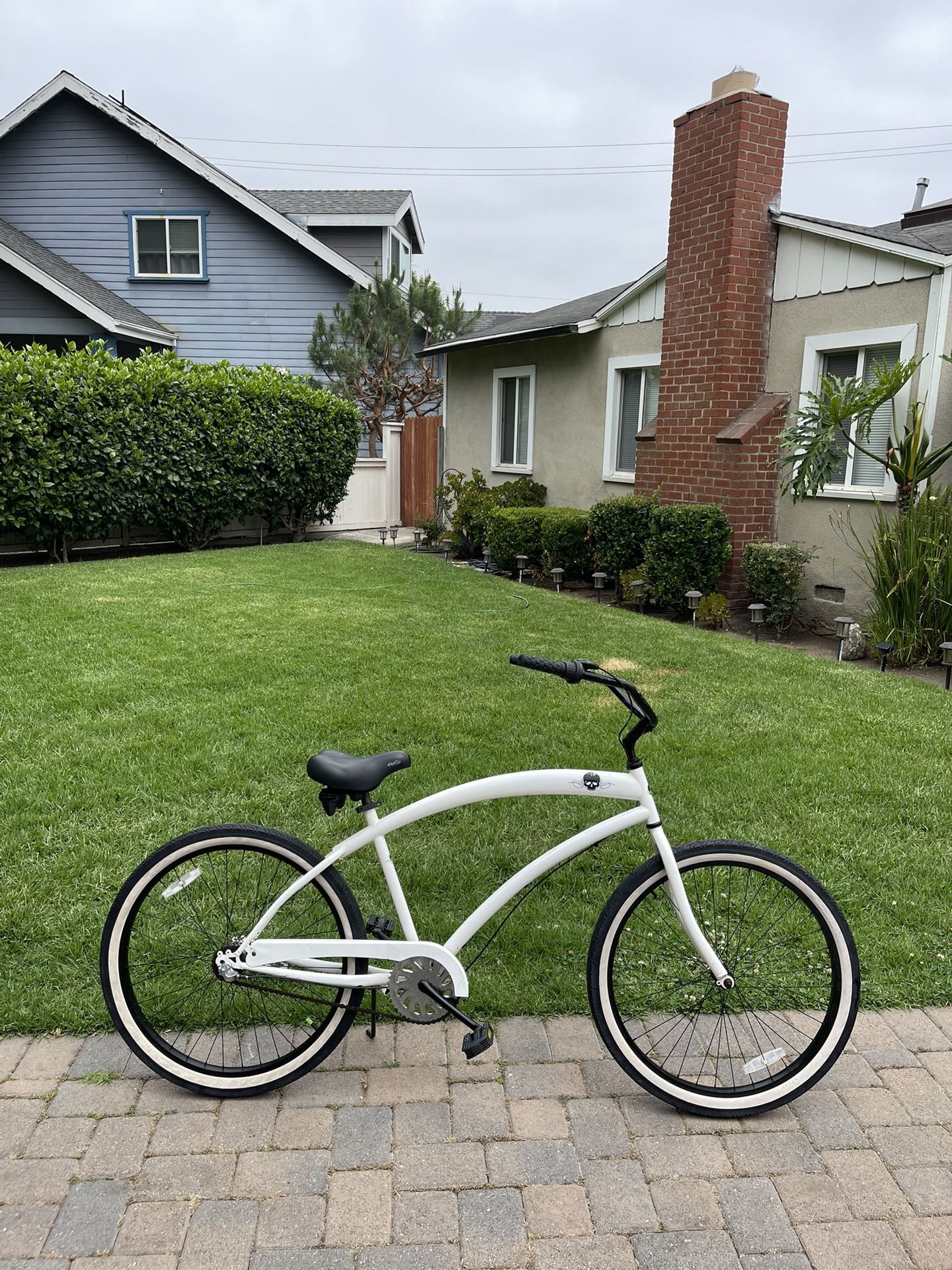 26” 3 speed beach cruiser bike