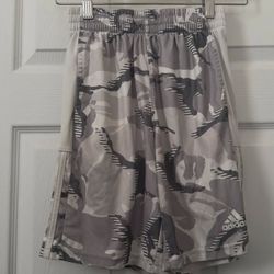 Adidas Boys Size M 10/12 White Gray Camo Athletic Basketball Shorts