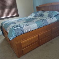 Full Bed With Headboard And Drawers