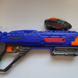 Nerf Gun W/ball Hopper