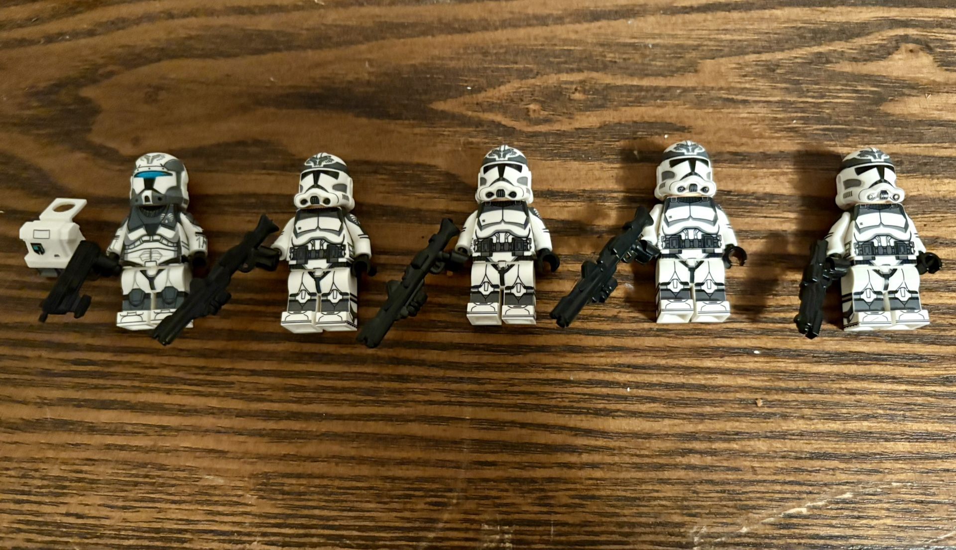 5 Star Wars Minifigures