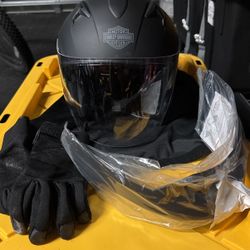 Harley Davidson Helmet & Gloves 