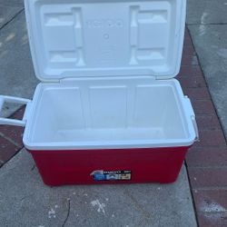 Igloo Ice Chest 48 Quarters