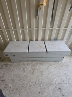 RKI metal tool box