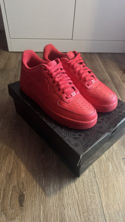 Air Force 1 Triple Red Size 10