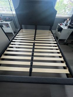 Queen size mattress and bedframe
