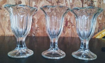 Anchor Hocking? Sundae Tulip Glasses X3