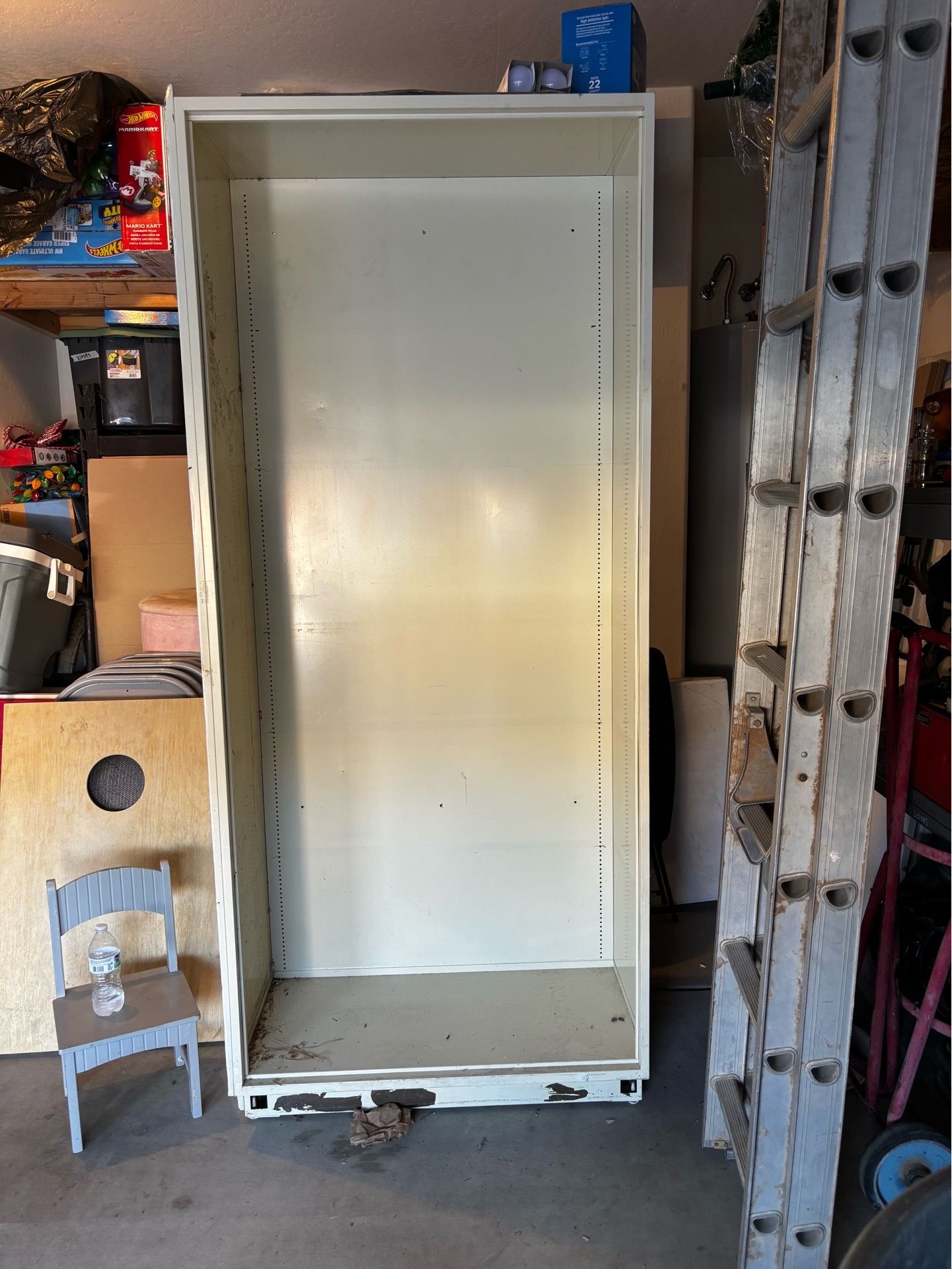 Storage shelf