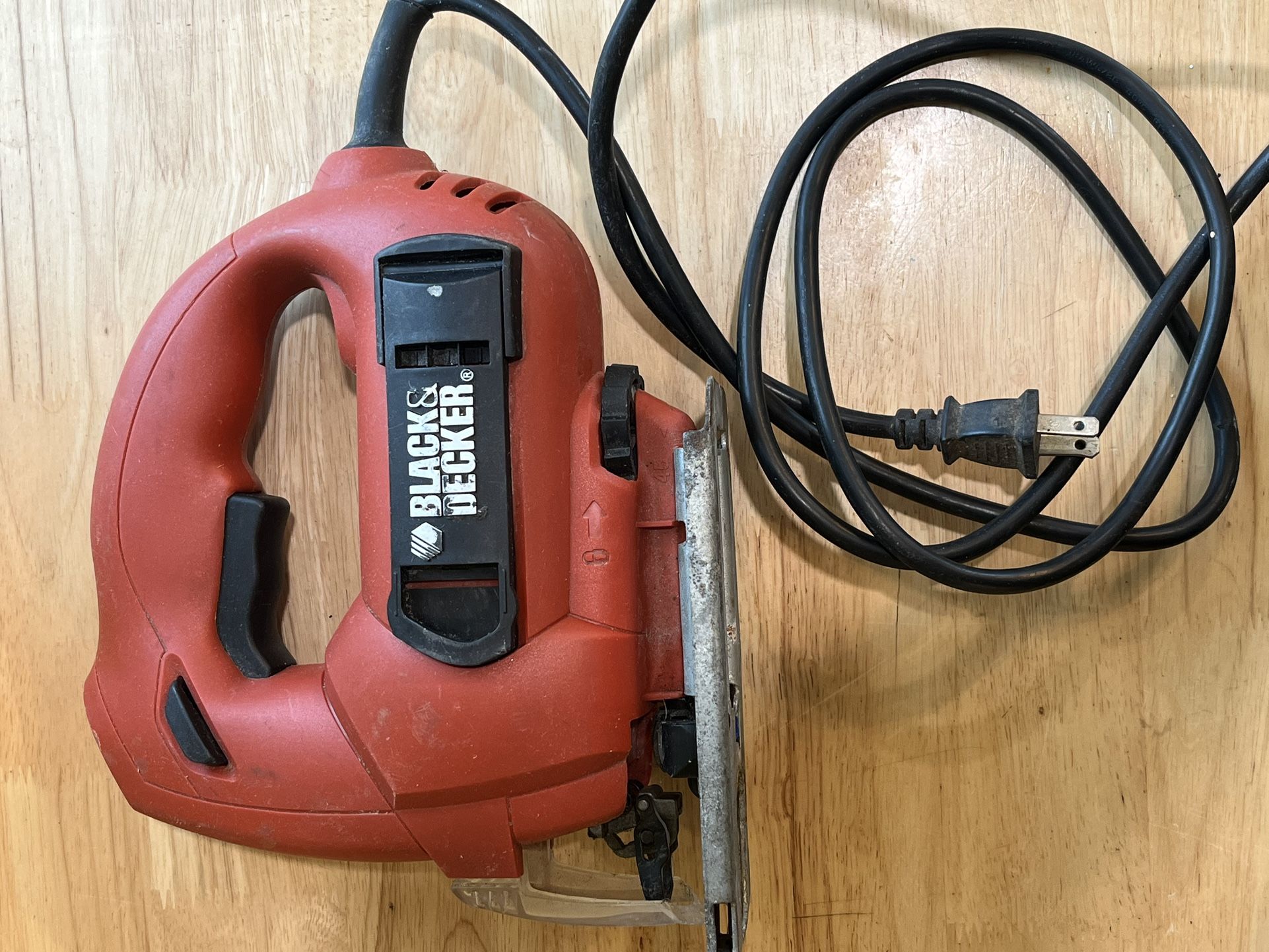 Black @ Decker Jigsaw