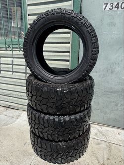 LT285/55R20 4 used tires M/T
