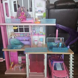 Barbie Dream House 