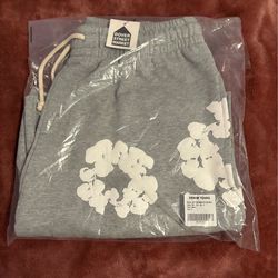 Denim tears size small