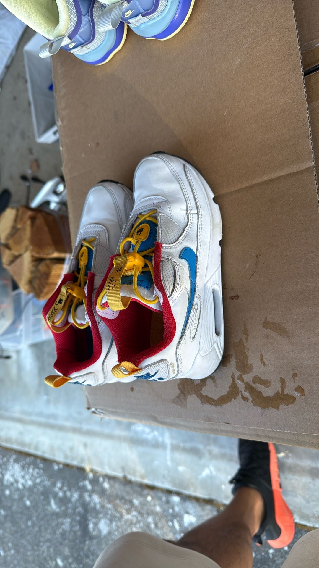 1Y Nike Air Max