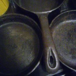 3)Mini Cast Iron Skillets