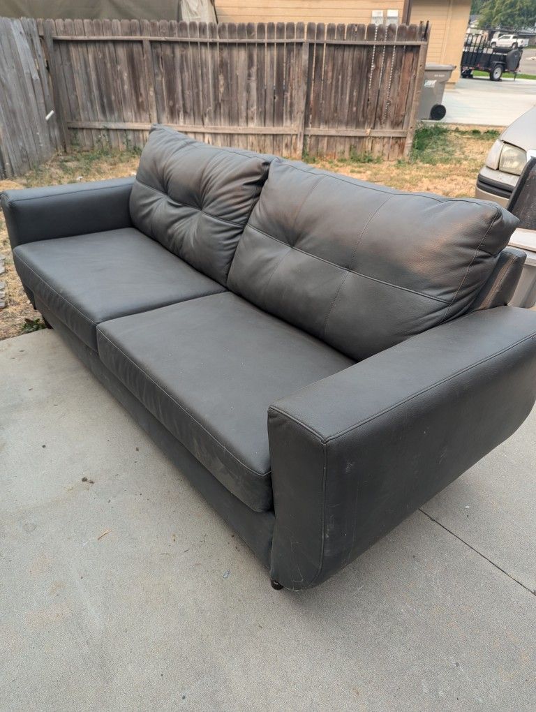 Couch Grey