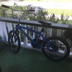 Magna Throttle Bmx Bike Blue