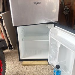 Mini fridge