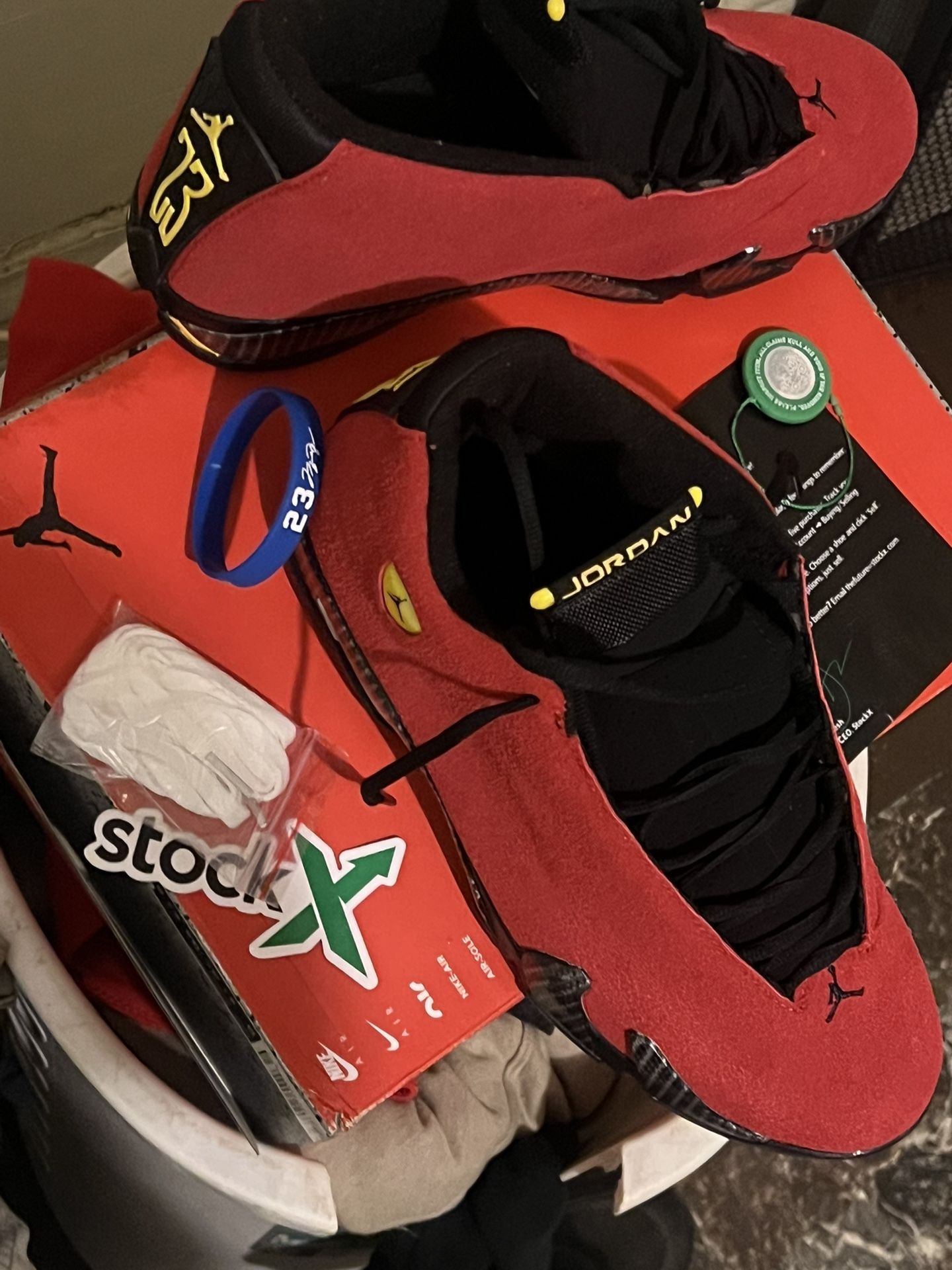 Air Jordan 14 “Ferrari Red” Size 13 **Stock X**