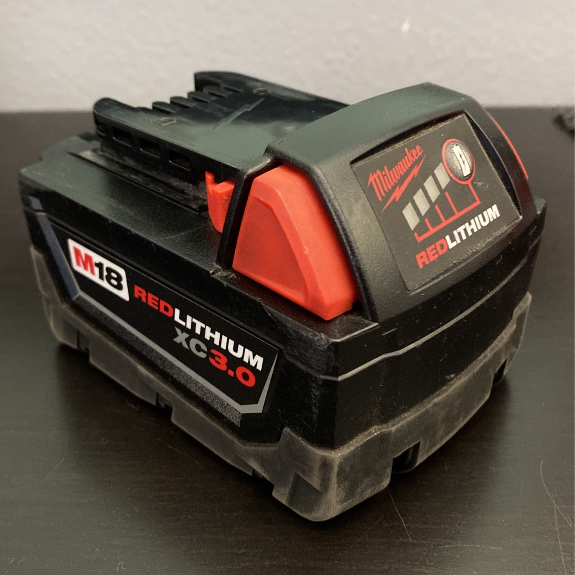 Milwaukee 3.0 and 2.0 M18 Battery