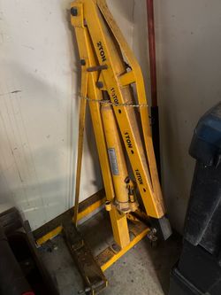 Wilmar engine hoist