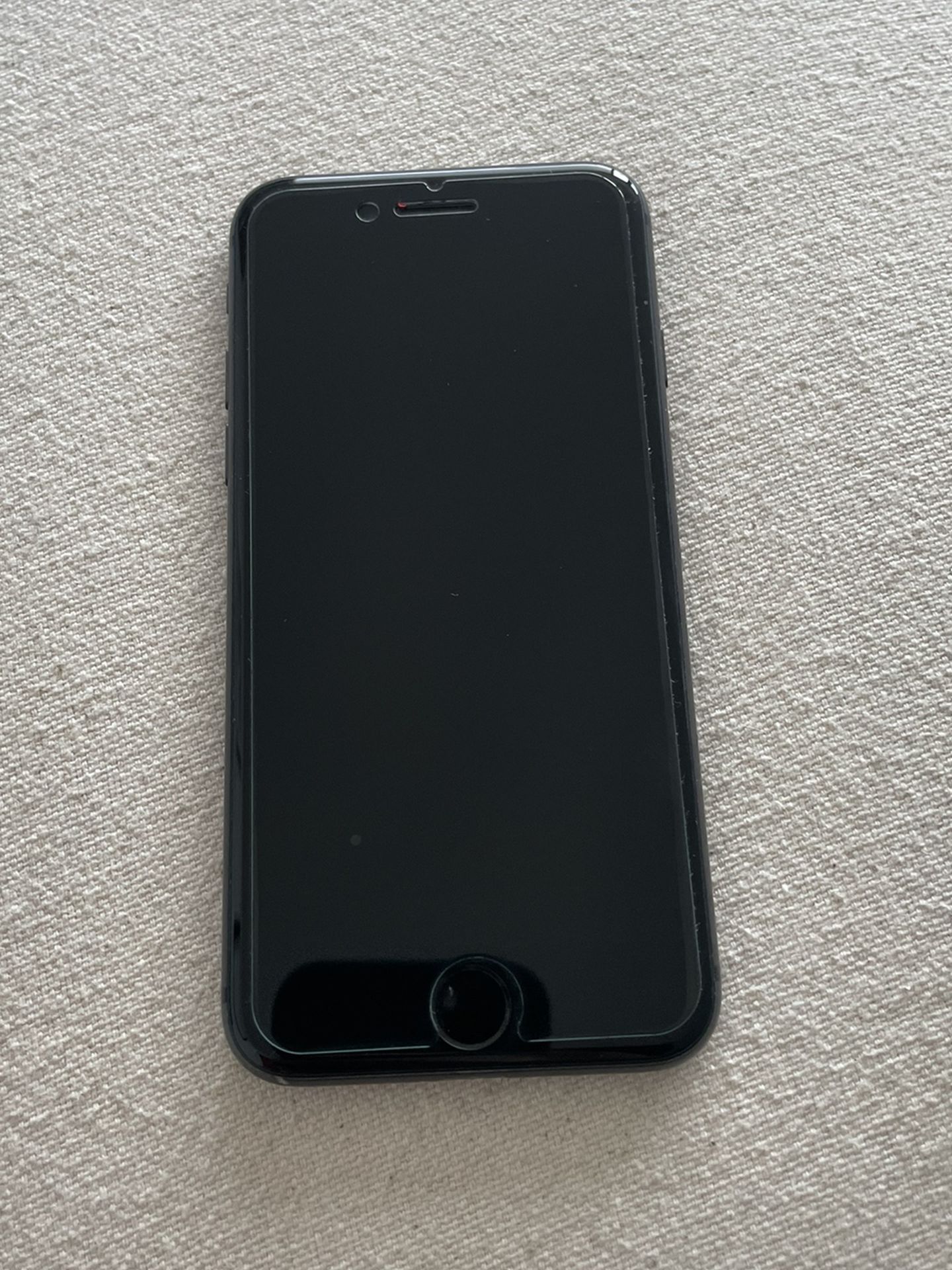 iPhone 8 - 64gb (Unlocked)