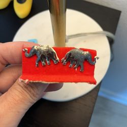 Vintage Elephant sterling silver, twist lock clip on earrings Hand engraved, hand fabricated, from Bangkok, in original box, numbered, 