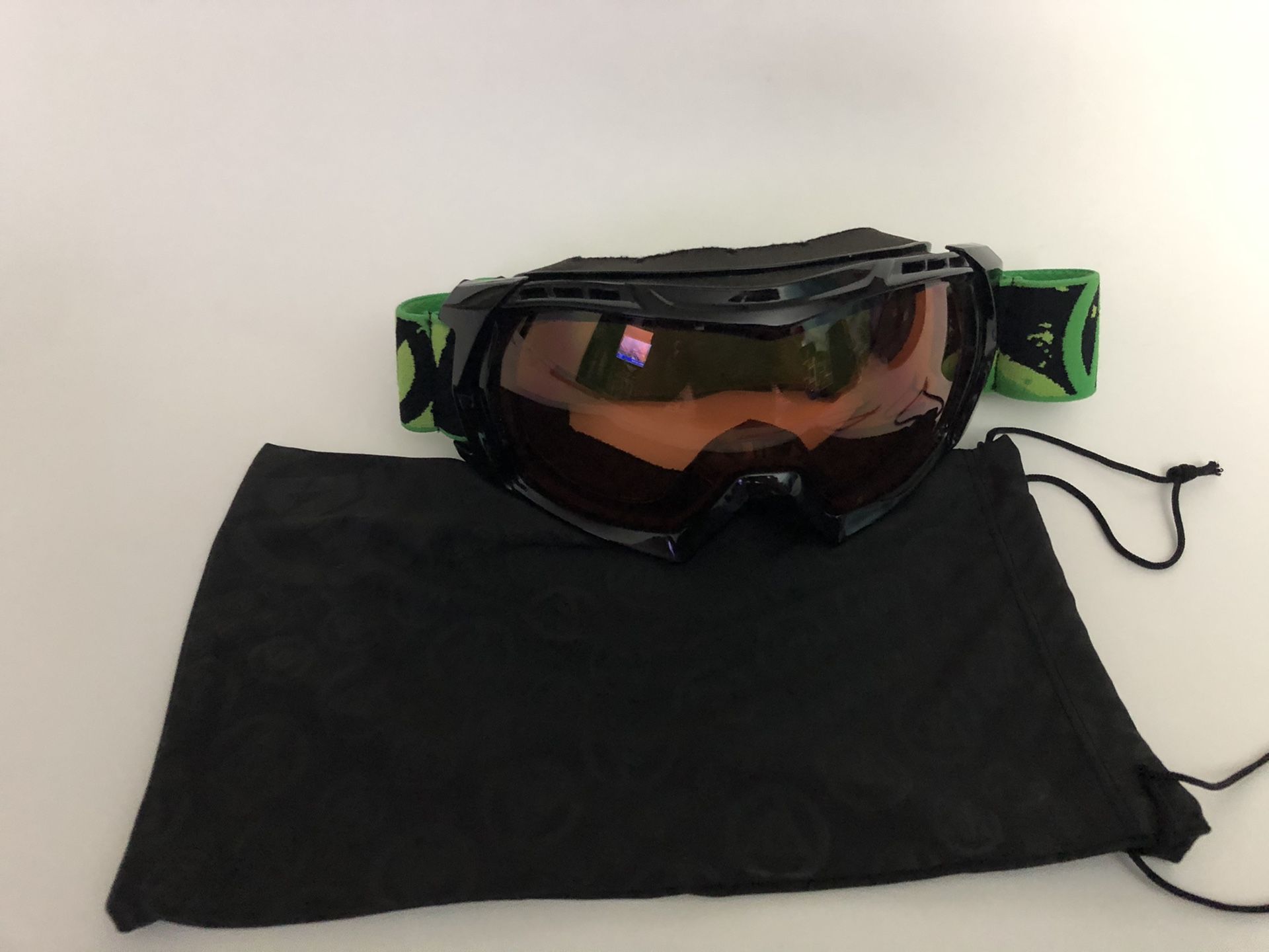 K2 snowboard ski Moto goggle new with case