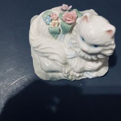 Windup Musical Ceramic Cat