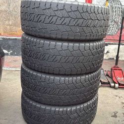 35 X 12.50 R22 Set of 4 Used Hankook Dynapro In Premium Condition
