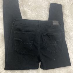 American Eagle Size 10 Short Next Level Stretch Black Jeans Womens 28” waist AE
