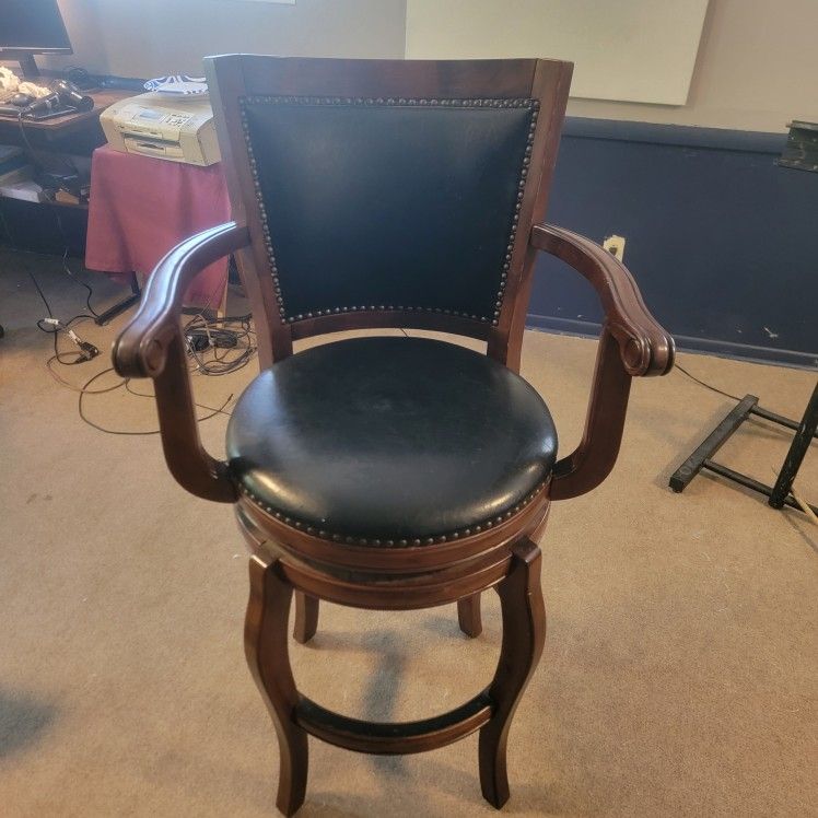Wooden Stool Like NEW