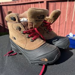 The North Face Chilkat V Lace Waterproof Boot - Toddler / Little Kid / Big Kid - Almond Butter / TNF Black