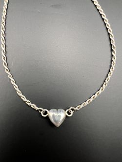 Beautiful Vintage Avon Sterling Silver Bracelet With Heart Charm 