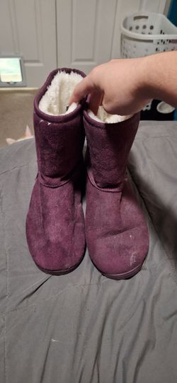 Cranberry suede Koolaburra Ugg Boats Size 8