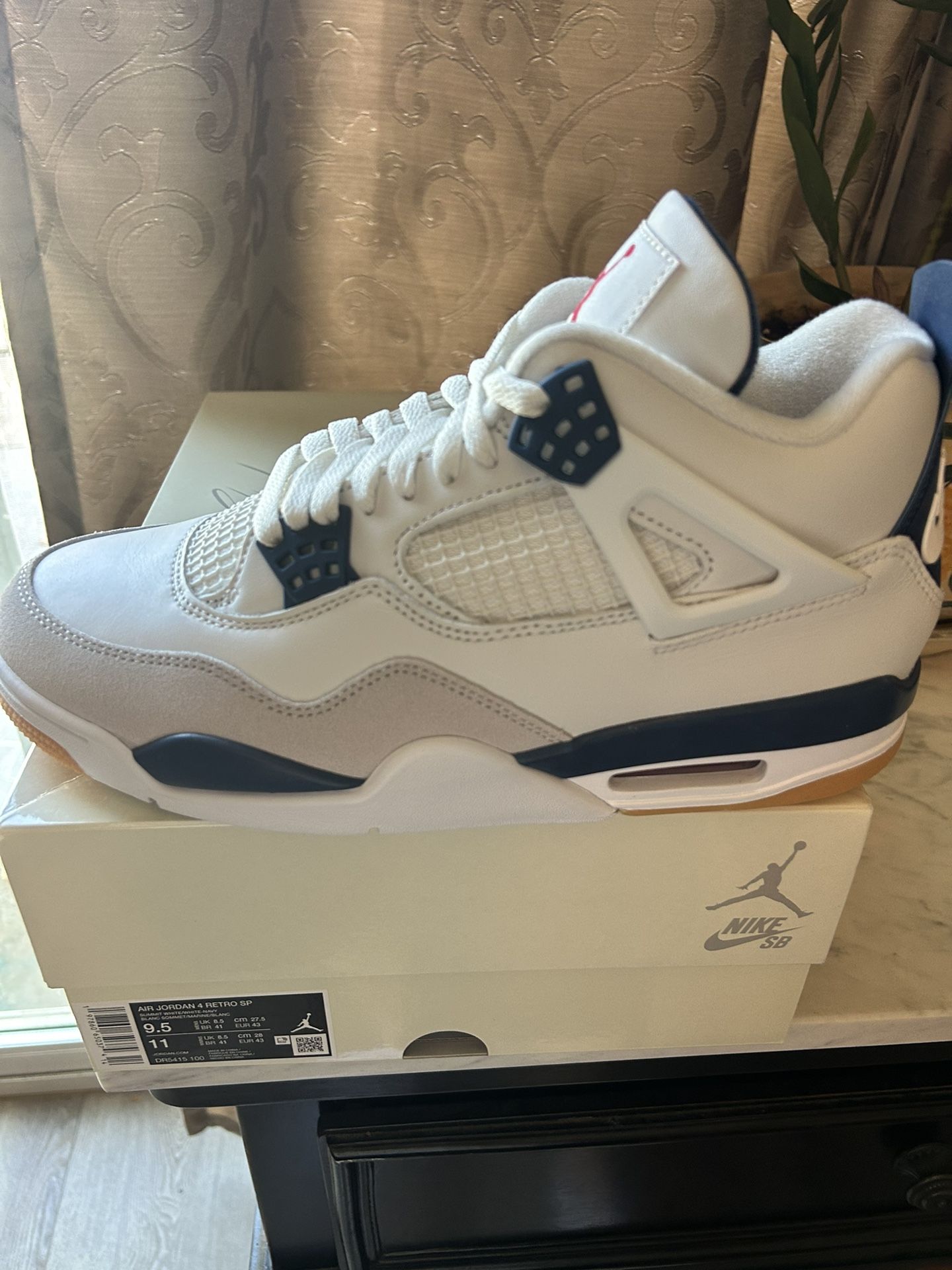 Jordan 4