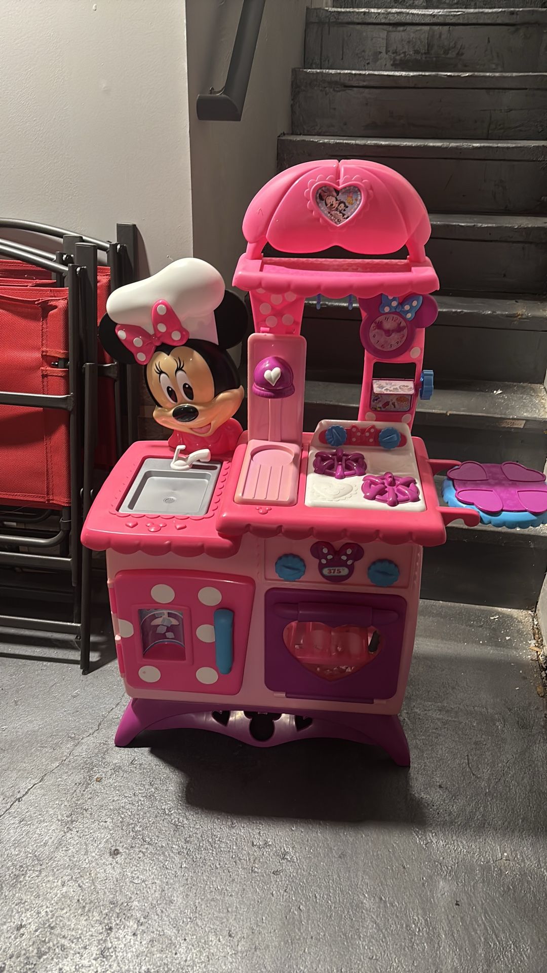 Minnie Mouse Kitchen