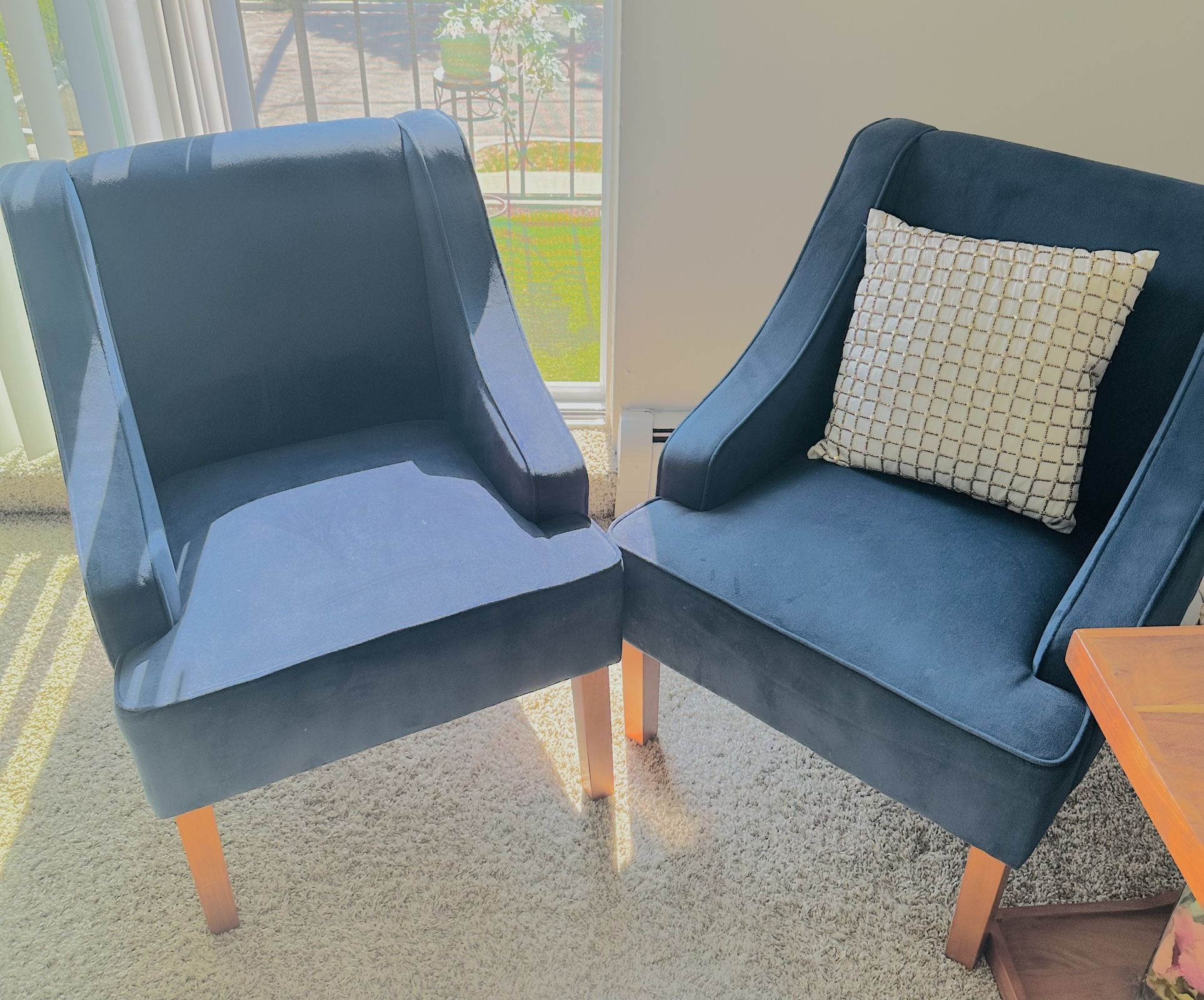 Blue Velvet w/Wood Legs Comfy Accent Chairs (set of 2)