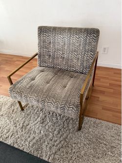 Accent chair