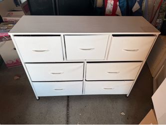 Free dresser