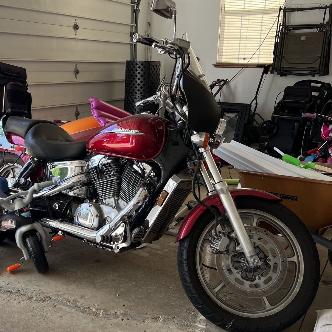 2005 Honda Shadow Spirit VT 1100