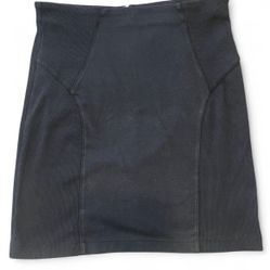 Black ribbed skirt with zipper